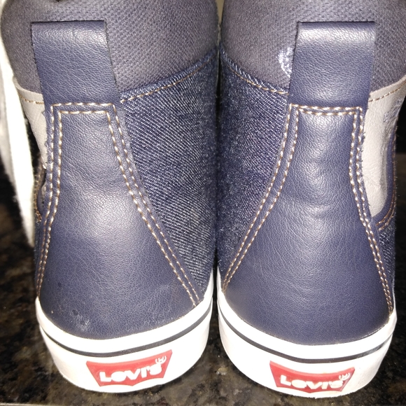 Levi High-Tops - Picture 3 of 6